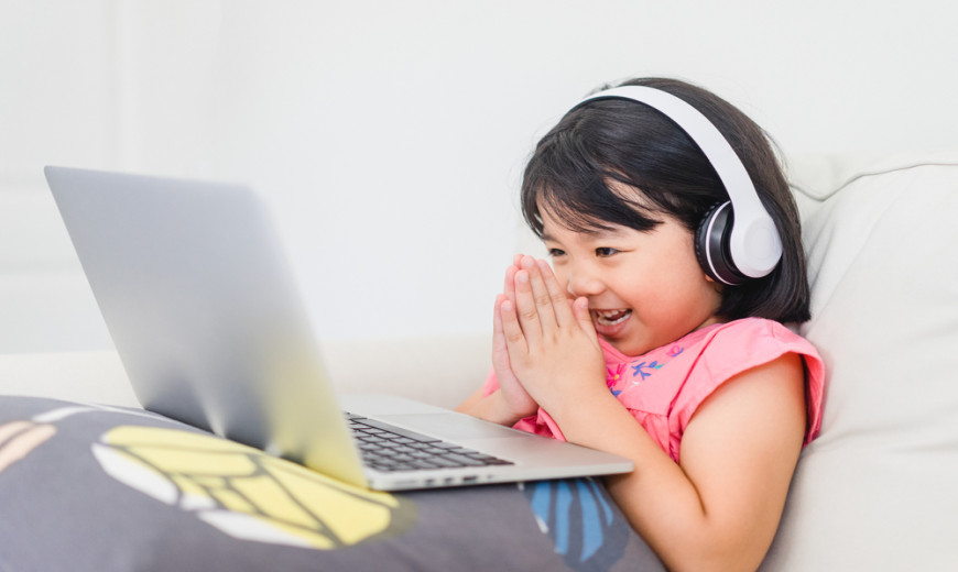 Comparação de aplicativos de aprendizado de idiomas para crianças: Qual é o ideal para seu filho?