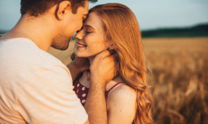 Dating 101: 5 Tips to Help Women Succeed in Online Dating